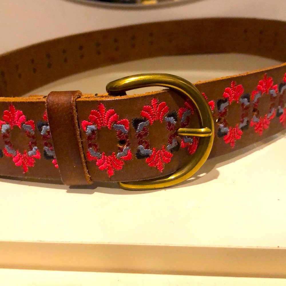 Lucky leather belt